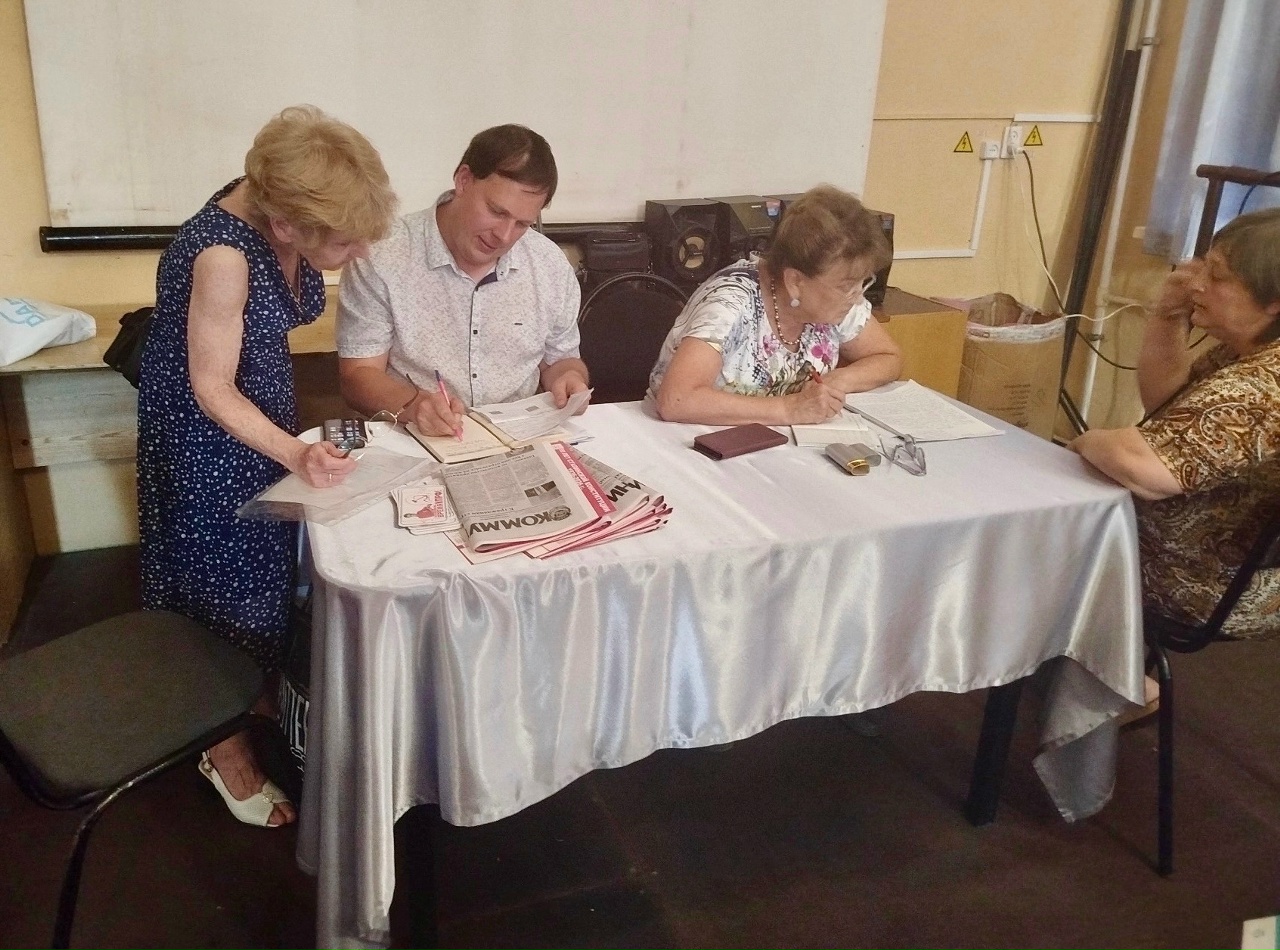 Энгельс: Ольга Алимова и Сергей Шитов провели прием граждан